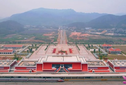 中老铁路国际搭客列车开行，，，，，888官网港口整体解决规划亮相“一带一路”沉要枢纽