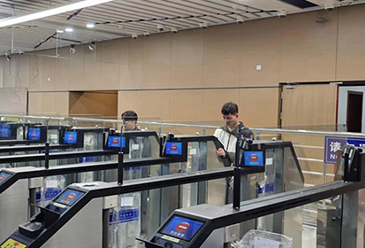 888官网科技员工春节坚守岗位，，，，，，诠释责任与担任