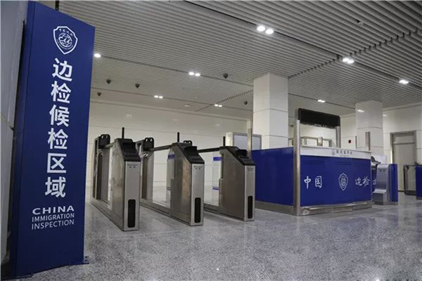 888官网速度交出中意答卷，，，，，，，常德机场港口如期临开