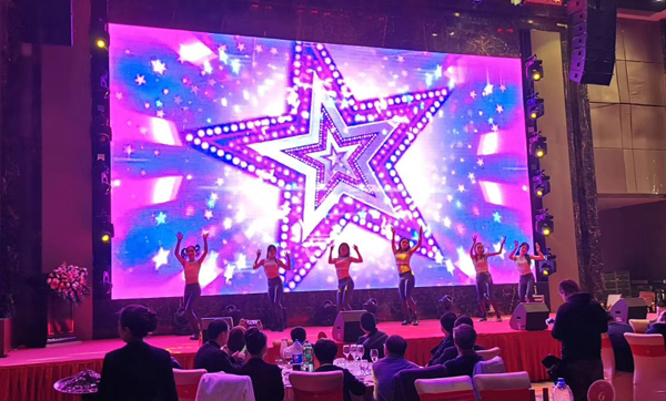 二十二年风雨  只因有你同业  又沐鼎新东风  再迎汗青机缘 ——888官网科技22周年庆典暨颁奖典礼