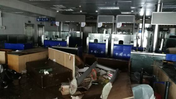 抢建遭台风沉创的九洲港口岸，，，，，888官网科技义不容辞！